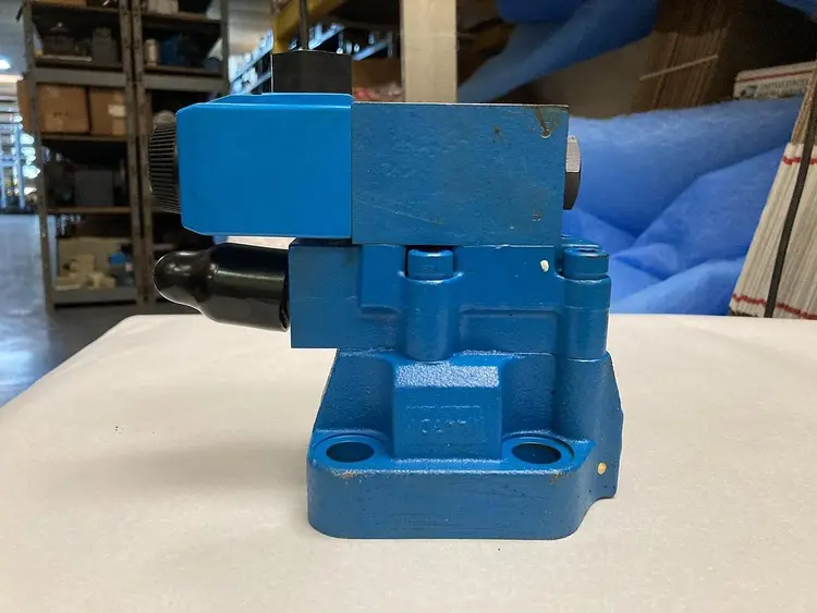 Used EATON VICKERS DG4V-3-0B-VM-U-H7-60 Pump & Valve Parts Ohio US | Surplus Asset Holdings #1242655