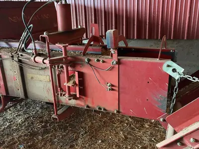 USED 2003 NEW HOLLAND 580