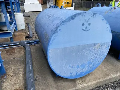 Used USED  500 GALLON CARBON STEEL HORIZONTAL TANK _UNKNOWN_ Carbon Steel Tanks North Carolina US | DH Griffin Used Equipment #1383688