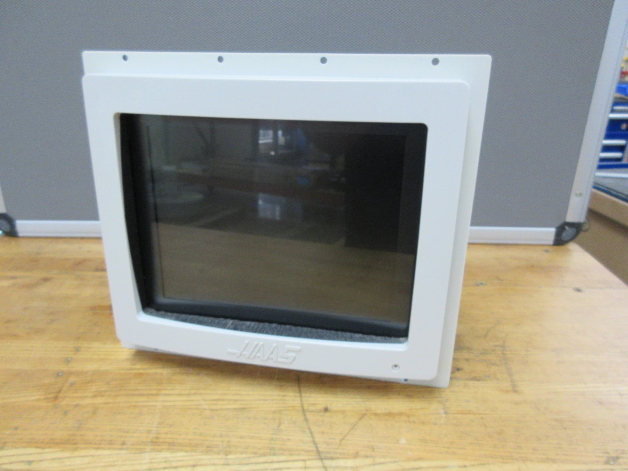 USED USED HAAS PARTS AND TOOLING 93-5222A CRT TO LCD DISPLAY OML104