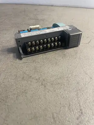 USED ALLEN BRADLEY ALLEN BRADLEY SLC 500 1747-Ow16 Series A