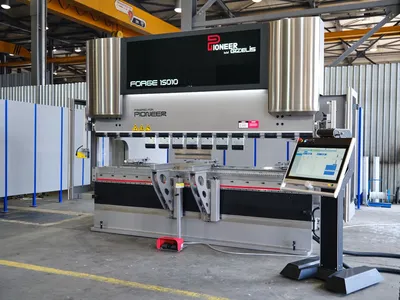 PIONEER Forge 15010 Press Brakes | Pioneer Machine Sales Inc. (4)