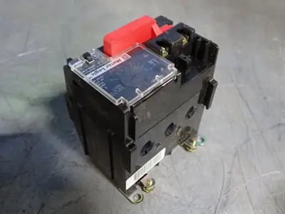 NEW SQUARE D 9065SFC20
