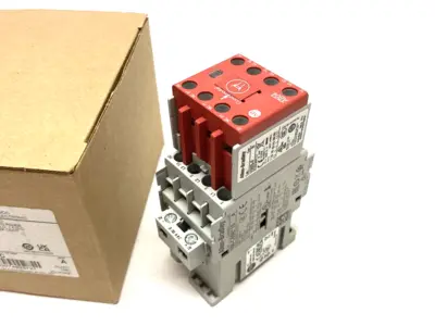 USED ALLEN-BRADLEY SER. A SAFETY CONTACTOR 3 NO MAIN, 1 NO/4 NC AUX