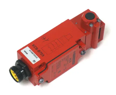NEW TELEMECANIQUE XCSB703CA SAFETY INTERLOCK SWITCH
