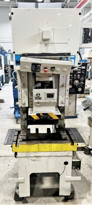 USED 1989 KOMATSU PRESSES KOMATSU OBS45-3 PRESS