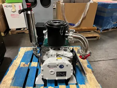 USED 2020 LEYBOLD DRYVAC DV 200