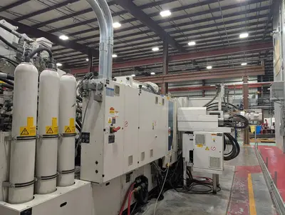 Used 2010 KRAUSS MAFFEI CXZL 650-3000/1400/750  3-COLOR Injection Molding Machines California US | Machinery Network #1455608