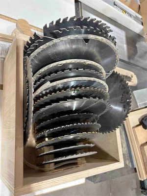 Used _UNKNOWN_ _UNKNOWN_ Saw Blades Colorado US | MachineryMax #1518820