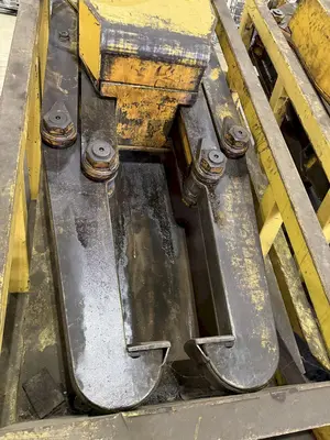 40 TON (80,000 LBS) BRADLEY ADJUSTABLE TELESCOPING COIL LIFTING GRAB TONGS: STOCK #23558
