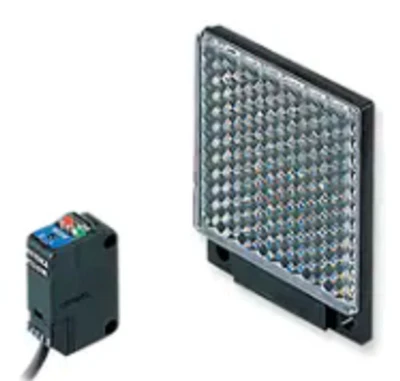 Keyence PZ2-61P Photoelectric Sensor, Square Retro-Reflective Cable Type, PNP [New]