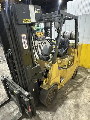 USED CAT FGC40K