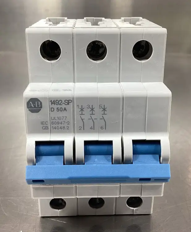 Used ALLEN BRADLEY 1492-SPM3D500 PLC Processors | Palmetto Automation #1150067