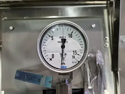 0-15 kPa Pressure Gauge 837-3 Assembly w/ Enclosure Valve And Insulation