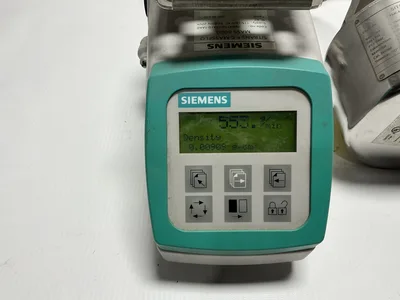 SIEMENS 7ME4110-2AA10-1AA0 SITRANS F C MASSFLO Mass 6000 DIGITAL FLOWMETER TRANSMITTER