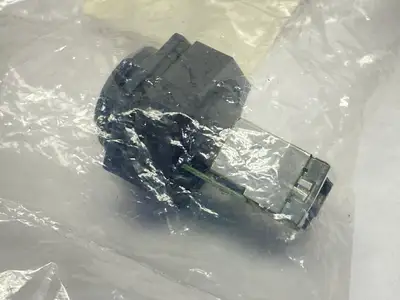 NEW MOLEX ETHERNET PANEL MOUNT CONNECTOR CAT5E RJ45