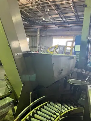 Used _UNKNOWN_ _UNKNOWN_ Bottle Feed Hopper Elevator Louisiana US | International Packaging Company #1260093