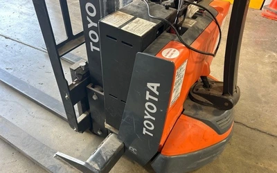 Used 2017 TOYOTA 8BWS13 Pallet Stackers Colorado US | Discount Forklift #1540007