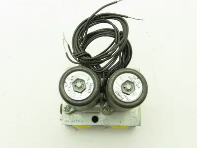 Honeywell Skinner MBD009 Solenoid Valve 4-Way Assembly NC 12VDC 150 PSI MBD005