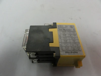 USED ALLEN BRADLEY 700-PK400A1