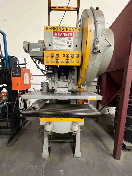 Used PERKINS 550-B Gap Frame (OBS) Presses California US | MachineryMax #1399176