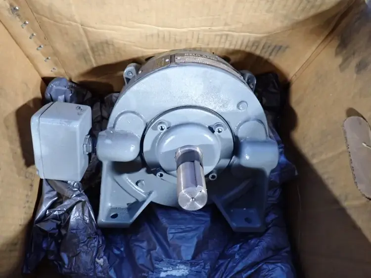 Used REULAND 32B2 Motors (misc) | HGR 24 #734640