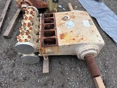 USED NATIONAL OILWELL VARCO 217Q-4M