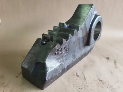 USED CATERPILLAR 8S-0943