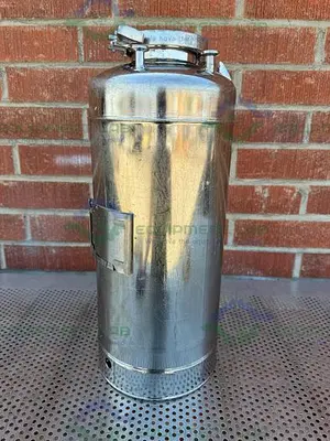 USED ALLOY PRODUCTS 15 LITER STAINLESS STEEL VESSEL 125 PSI W/ 4.5" OPENING