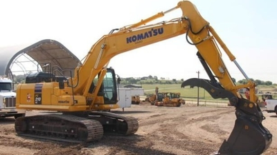 USED 2025 Komatsu PC210 LC-11