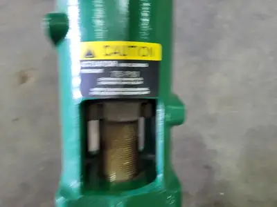 USED FISHER 1052