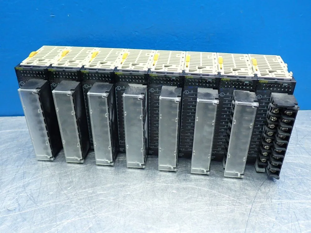 USED OMRON CJ1WOD212