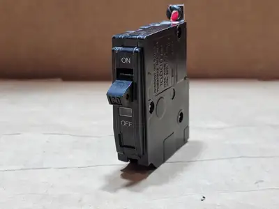 USED SQUARE D QOB120