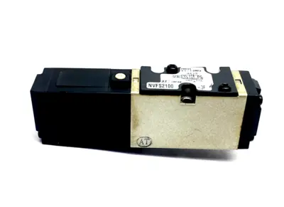 NVFS2100-3F | SMC  Solenoid Valve, 4/5 Port, 15-145psi - Used
