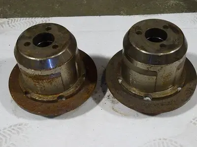 USED DOUBLE E CORE CHUCKS
