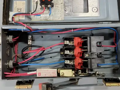 30 Amp, 3 Pole, 600 volts, Non-Fusible Disconnect Switch