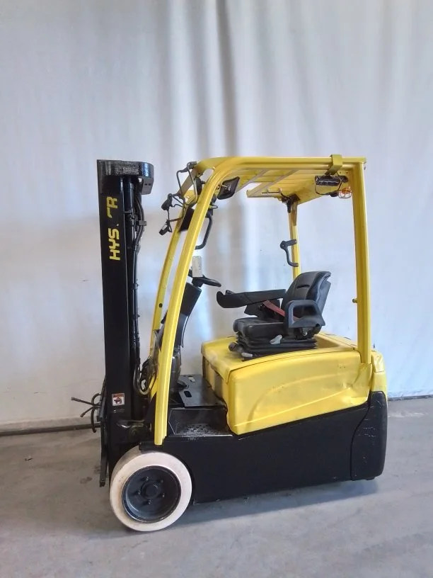 USED 2018 HYSTER J40XNT