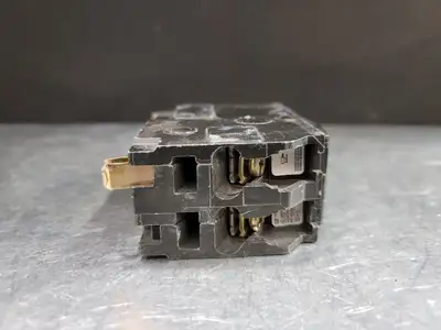 USED SQUARE D QOB230
