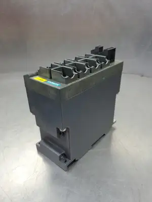 USED Siemens 6GK5108-0BA00-2AA3 SCALANCE X108 Ethernet Switch Module