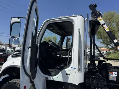 New | in-Stock 2027 FREIGHTLINER M2 106 PLUS Hooklifts & Roll-Offs California US | Commerce Truck Equipment Sales #1548704