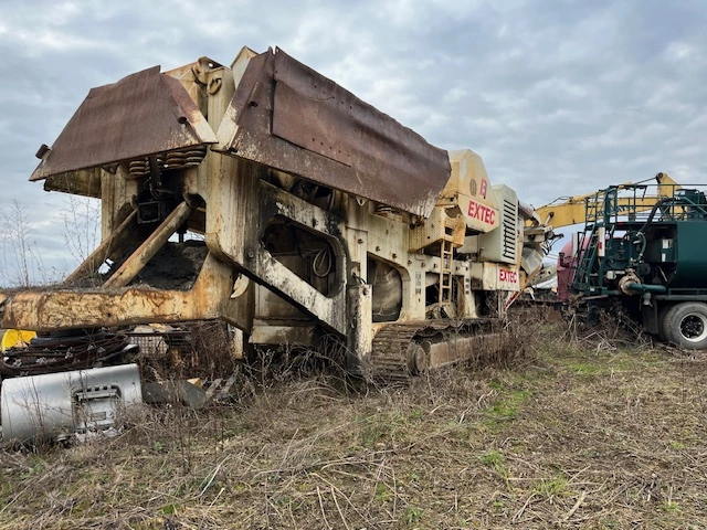Used 2000 Extec 2646 Portable Track Jaw Crushers Pennsylvania US | Zadoon Equipment #1480618