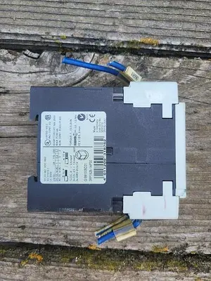 USED SIEMENS 3RP1525-1AP30
