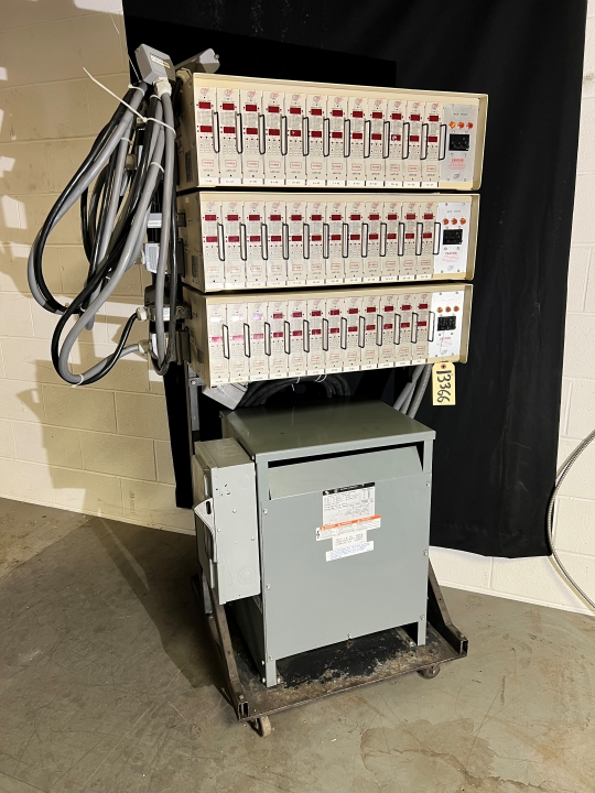 Used ITC MF12-150 Temperature Controls | Hunter Plastics #789014