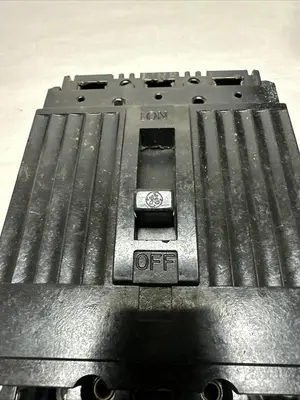 Used GE TEF136015 Circuit Breakers | Surplus Asset Holdings #1190246