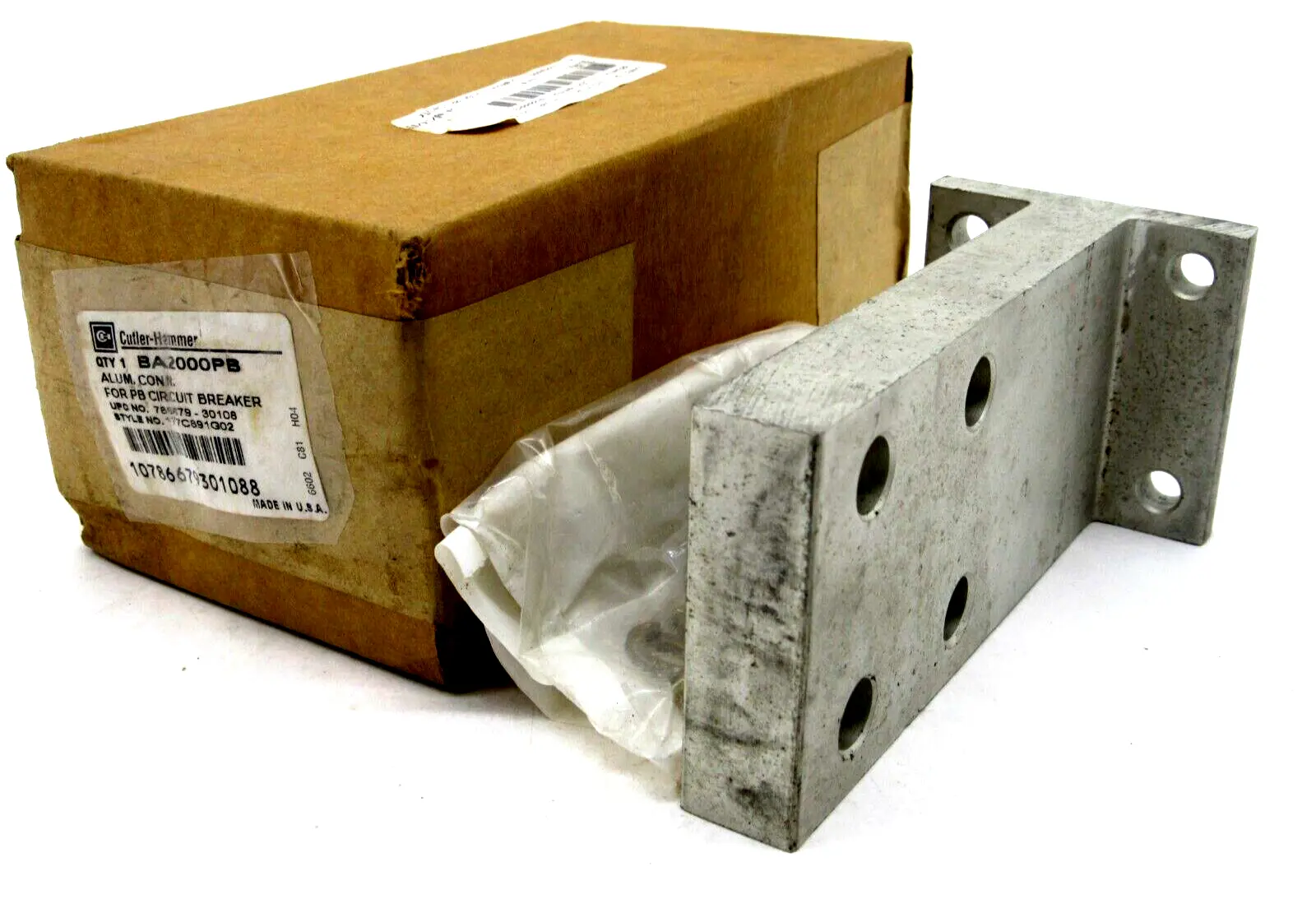 NEW CUTLER HAMER BA2000PB TERMINAL CONNECTOR