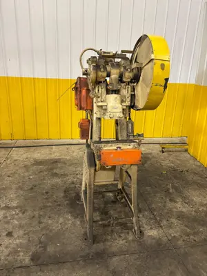 5 TON FEDERAL OBI PUNCH PRESS: YOBRO #23950