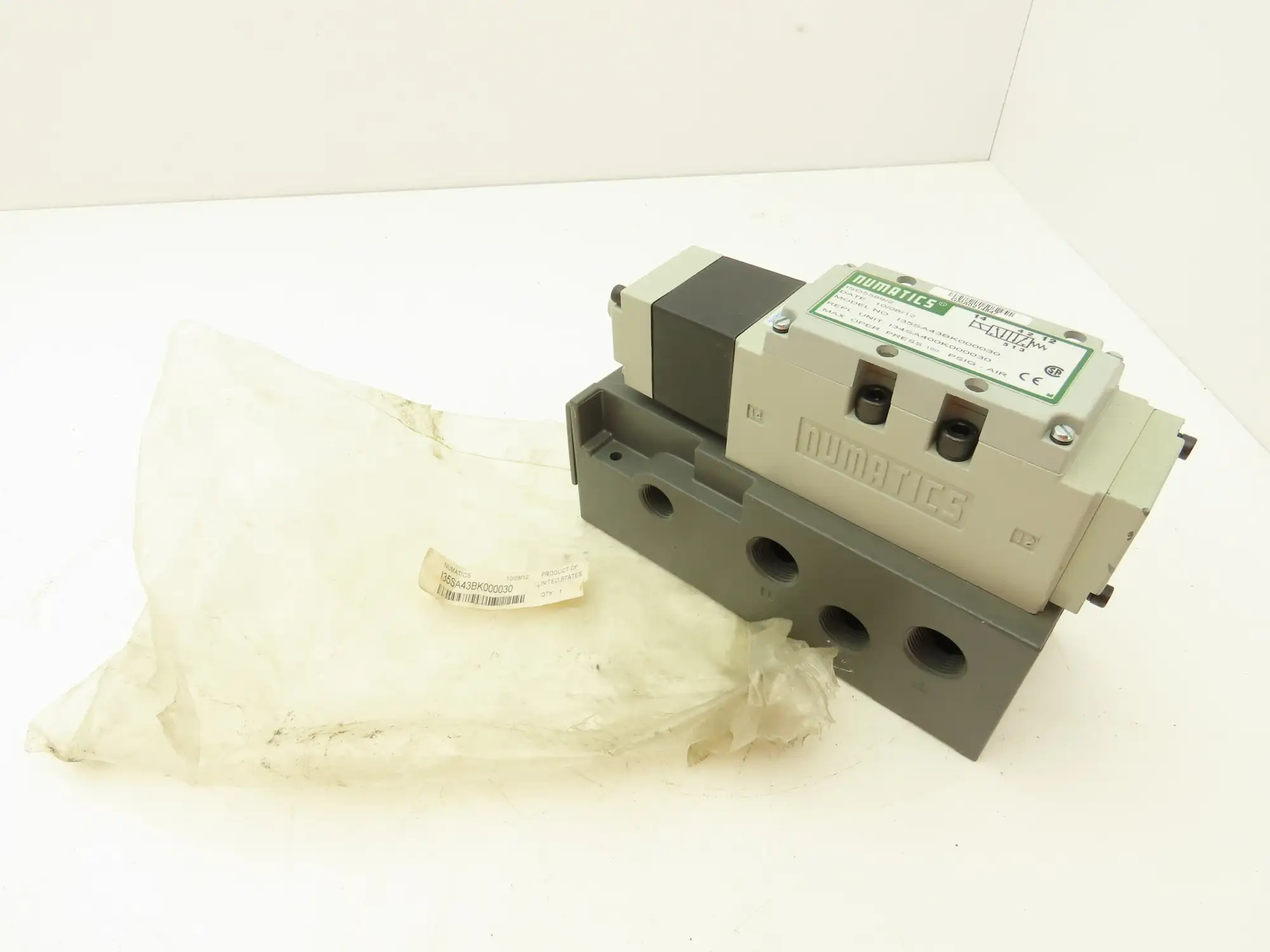 Numatics I35SA43BK000030 Pneumatic Air Valve Directional Control 150PSIG 120VAC