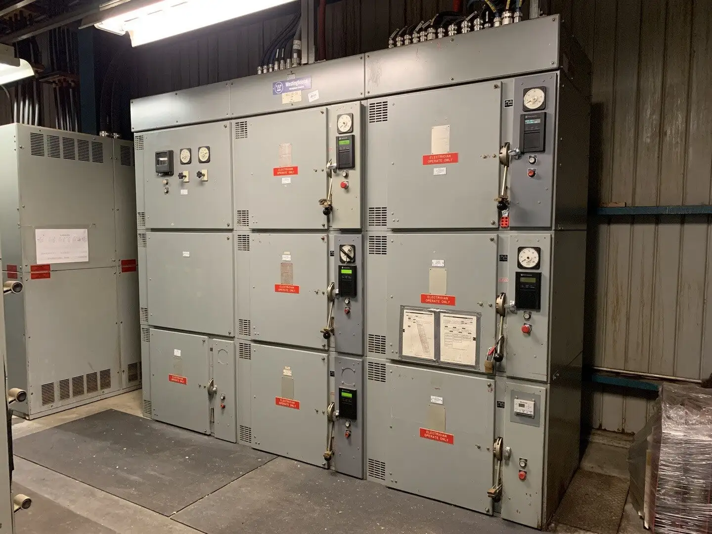 Medium Voltage Switchgear, 2400V Max., 1200A