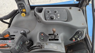 USED 1998 NEW HOLLAND TS100