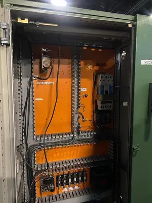 USED ARROW 2000